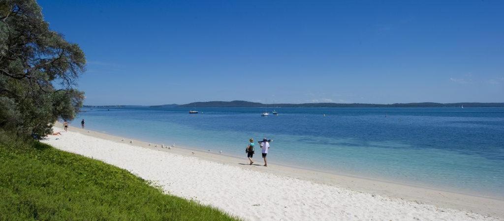 Dutchie'S Sand & Sea Beach House - Easy Walk To The Beach Nelson Bay Buitenkant foto